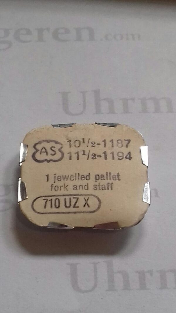 AS Cal. 1187 - 710. jewelled pallet fork and staff. NOS.