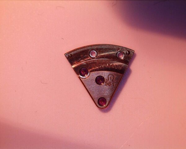 OMEGA 561-1003-1 Train wheel bridge with number