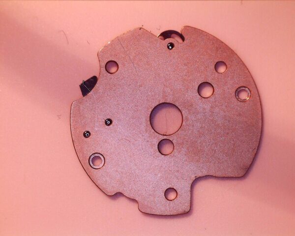 OMEGA  563-1554 Date indicator guard.