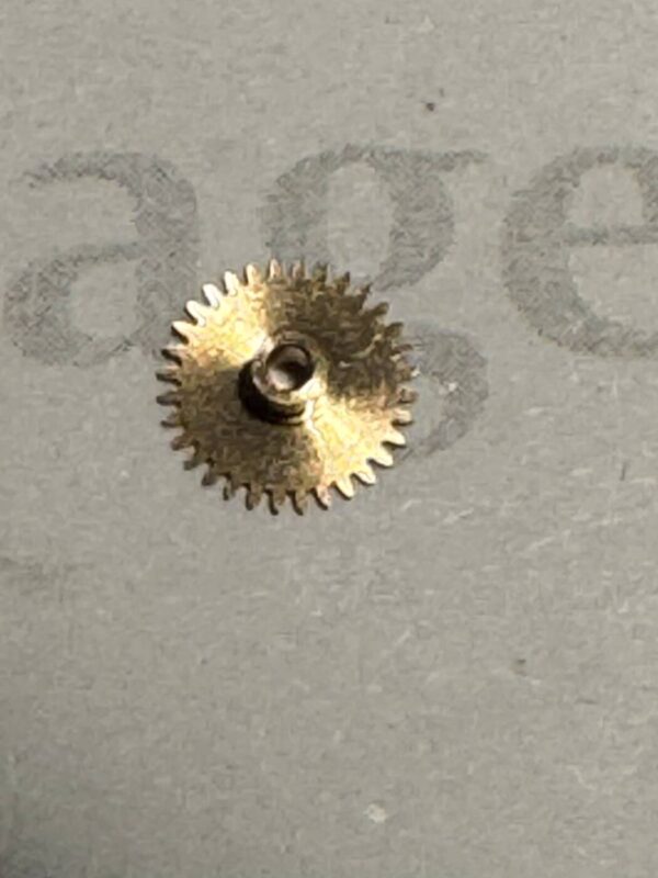 OMEGA 330-1231 Hour wheel, height: 1,32 mm