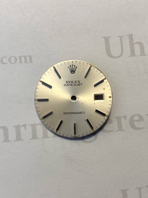 Rolex Datejust Oysterquartz Dial, silver. for ref 17000 and 17014. (K1-R3-2)