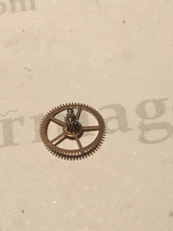 OMEGA 330-1224 Centre wheel with cannon pinion, height 4,22
