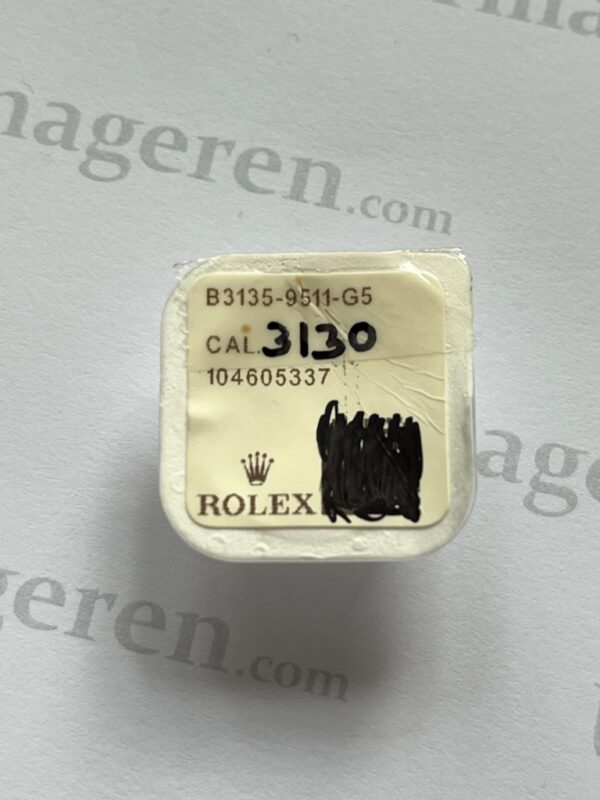 Rolex Cal. 3135-9511. Jewel for driving wheel for ratchet wheel-lower.