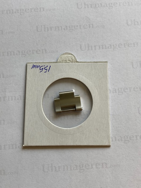 R 32-23391, 15.55mm.